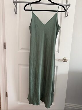 Aritzia Wilfred Sage Slip Maxi Dress with V-Neck